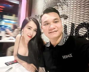 Thao Bebe’s Stunning Transformation: How Khac Viet’s Wife Maintains Her Fit Figure After Having Twins - image 4
