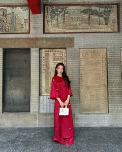 Elegant Red Ao Dai: Vietnamese Fashion Trends for the Lunar New Year Celebrations - image 0