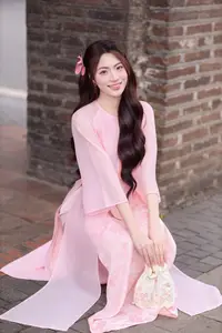 Gentle Pink Ao Dai: Vietnamese Beauty Shines by Hoan Kiem Lake in Spring Hanoi - image 5