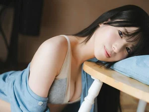 Neko’s 'First Magnitude Star' Vol. 1: A Radiant New Digital Photo Book from FRIDAY Magazine - image 9