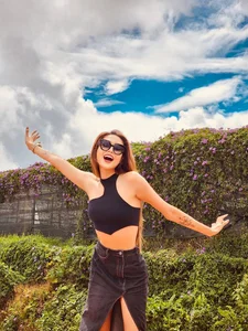 Breaking Beauty Standards: The Resilient Journey of a 1.8m Tall Vietnamese Beauty Queen Facing Public Scrutiny - image 3