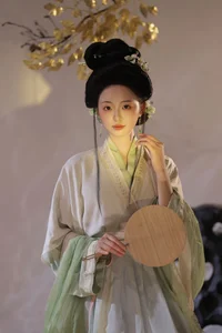 YiTuYu Art Language Vol.6733: Xiao Yang Ai Gan Fan Photo Gallery - image 1