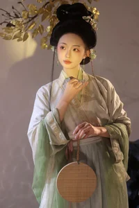 YiTuYu Art Language Vol.6733: Xiao Yang Ai Gan Fan Photo Gallery - image 22