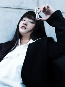 Vietnamese Actress Trúc Anh from 'Mắt biếc' Stuns in New Luxurious High-Fashion Photoshoot - image 1