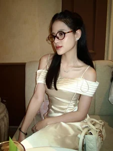 Ly Han Captivates Fans with Sweet and Radiant New Beauty Photos - image 0