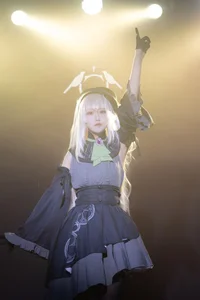 The Enchanting Idol Charm of Sakurako Utazumi by Lunananya - Blue Archive - image 20
