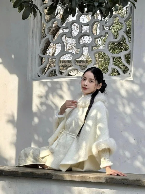 Chi Pu Spotted in Cinematic Street Style: The CEO Look