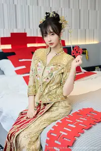 XiuRen No.10567: Yue Er Yue Er's Enchanting Traditional Bridal Photoshoot - image 24