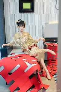 XiuRen No.10567: Yue Er Yue Er's Enchanting Traditional Bridal Photoshoot - image 6