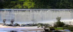 Discover Ankroet Dam Da Lat: A 'Hidden Paradise' with majestic waterfalls, ideal for stunning photos amidst wild mountains. - image 8