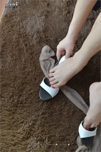 IESS Silk Foot Bento 146: Shan Shan in Bare Feet and White Slippers - image 83