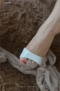 IESS Silk Foot Bento 146: Shan Shan in Bare Feet and White Slippers - image 61