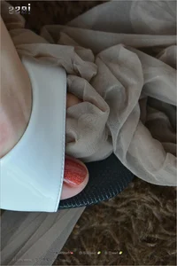 IESS Silk Foot Bento 146: Shan Shan in Bare Feet and White Slippers - image 30