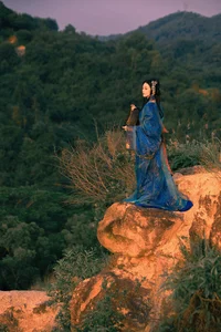 YiTuYu Art Language Vol.7889 Shen Ci Xing Xing: Vibrant Modern Fashion - image 15