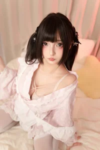 Dreamy Aesthetics: Kagurazaka Mafuyu in the  Collection - image 11