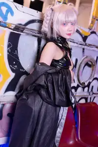 Coser PoppaChan's Alluring Nazuna Nanakusa: Captivating Night Vibes - image 2