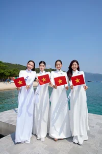 Miss Universe Vietnam Contestants Shine in Exquisite Traditional Ao Dai Collections - image 12