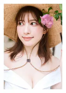 Yukihira Risa: Japanese Star's Gentle Smile in a Summer Straw Hat - TuKuku - image 4