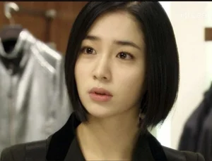 Popular Actress Unrecognizable Following Shocking On-Screen Transformation - image 9