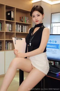 No.10052 Office Secretary: Professional Charm & Captivating Long Legs - image 35