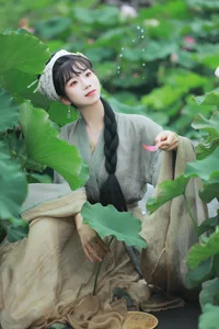 Elegant Portraiture: YiTuYu Art Language Vol.7196 Featuring the Stunning Zhou Zhou Ay - image 3