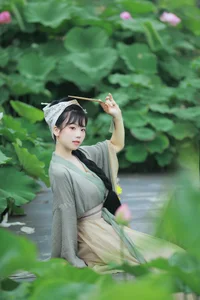 Elegant Portraiture: YiTuYu Art Language Vol.7196 Featuring the Stunning Zhou Zhou Ay - image 0