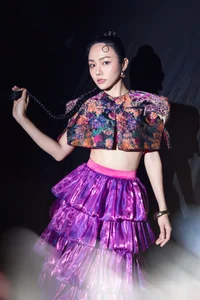 MC Thu Thủy Captivates at Vietnam International Fashion Week 2024 - image 7