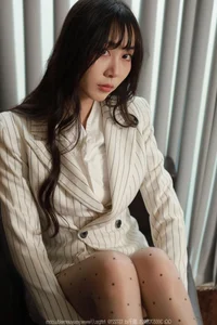 Xiao Jie Featured in IESS SXJ No. 2225 Part 02 Collection - image 12