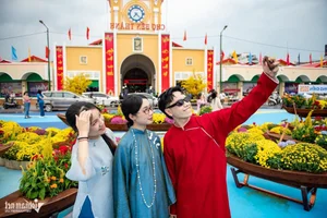 Discover the Stunning New Look of Ben Thanh Market: Ho Chi Minh City's Iconic Landmark Renovated for Travelers and Locals - image 4