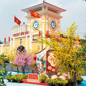 Discover the Stunning New Look of Ben Thanh Market: Ho Chi Minh City's Iconic Landmark Renovated for Travelers and Locals - image 9