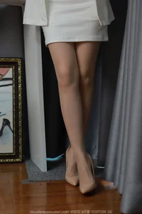 IESS No.1656 Xiao Jie - Sophisticated Fashion and Portrait Photography Series - image 12