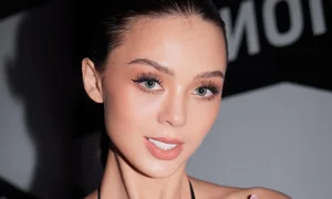 Dianka Zakhidova Shines at Vietnam International Fashion Week - image 1