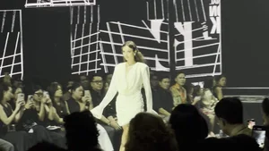 Dianka Zakhidova Shines at Vietnam International Fashion Week - image 4