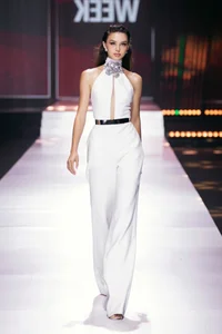 Dianka Zakhidova Shines at Vietnam International Fashion Week - image 0