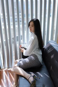 IESS Wan Ping Yu Xiang Rou Si: A Fusion of Fashion and Grace - image 20