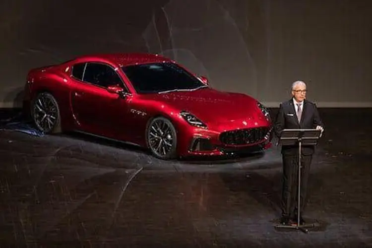 Discover the Unique Beauty of Maserati GranTurismo Meccanica Lirica: An Iconic Italian Sports Car