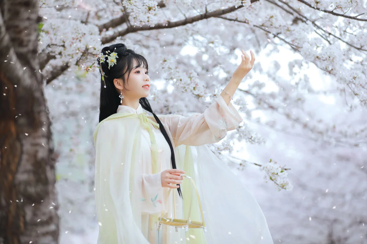 YiTuYu Art Language Vol.7119: The Captivating Zhou Zhou Ay Collection