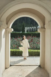 YiTuYu Art Language Vol.7973 Hu Die Mei Mei: Captivating Beauty and Creative Art Photography - image 27