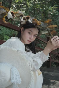 YiTuYu Art Language Vol.7973 Hu Die Mei Mei: Captivating Beauty and Creative Art Photography - image 3