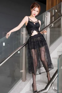 Elegant Black Lingerie Portrait Series Featuring Bai Zhi YY - XiuRen No.11016 Artistic Fashion Photography Collection - image 4