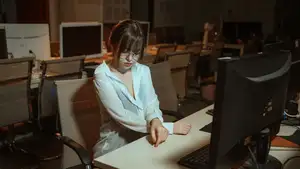 Coser Strawberry Flavor Nana Rabbit: Alluring Office Teacher Posing Captivatingly - image 6
