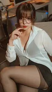 Coser Strawberry Flavor Nana Rabbit: Alluring Office Teacher Posing Captivatingly - image 15