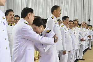 New Thai Prime Minister Paetongtarn Shinawatra Receives Royal Decree - image 5