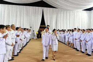 New Thai Prime Minister Paetongtarn Shinawatra Receives Royal Decree - image 4