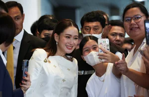 New Thai Prime Minister Paetongtarn Shinawatra Receives Royal Decree - image 1