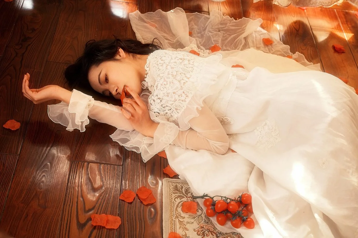 Contemporary Visual Arts: YiTuYu Art Language Vol.4984 Pai Pai Exclusive Photo Collection