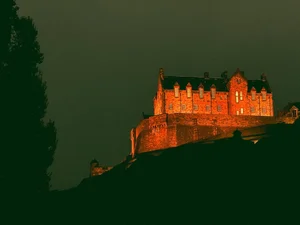 Autumn Magic in Edinburgh: A Fairytale Escape to Scotland - image 11