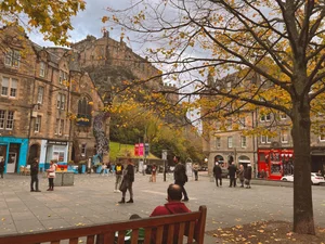 Autumn Magic in Edinburgh: A Fairytale Escape to Scotland - image 8