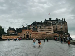Autumn Magic in Edinburgh: A Fairytale Escape to Scotland - image 3