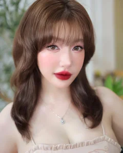 Iconic Transformation: Modern Influencer Channels Marilyn Monroe’s Timeless Hollywood Glamour - image 1